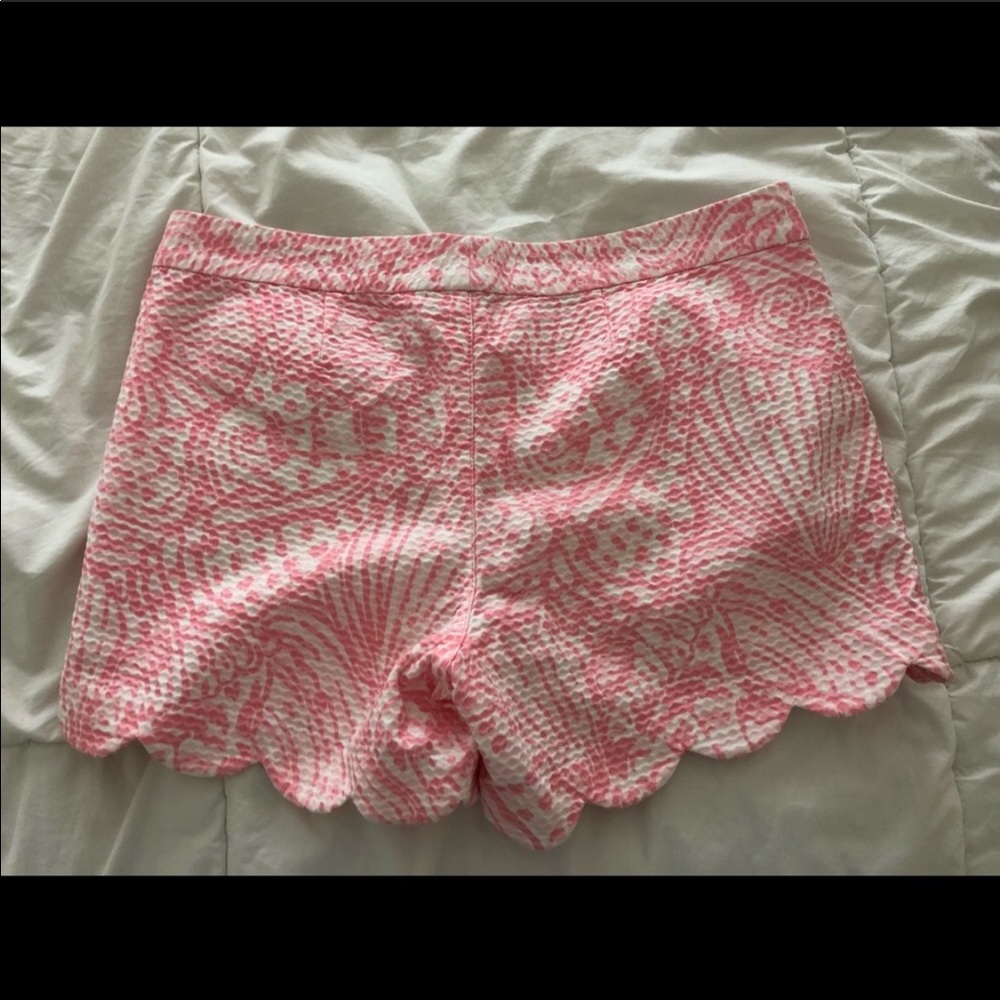 5 inch lily pulitzer scalloped short